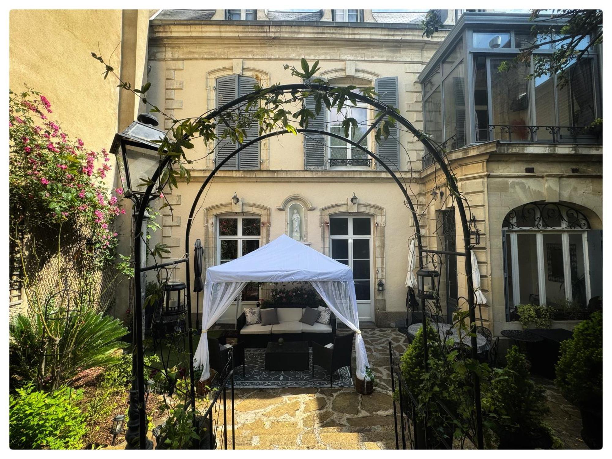Duplex Au 2Eme Et De Notre Maison -Acces Au Jardin-Smart Tv-Streaming-Wifi Ле-Ман Экстерьер фото