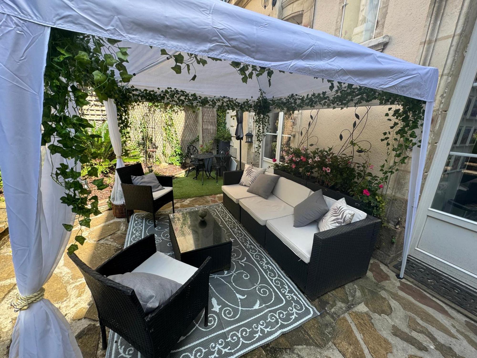 Duplex Au 2Eme Et De Notre Maison -Acces Au Jardin-Smart Tv-Streaming-Wifi Ле-Ман Экстерьер фото