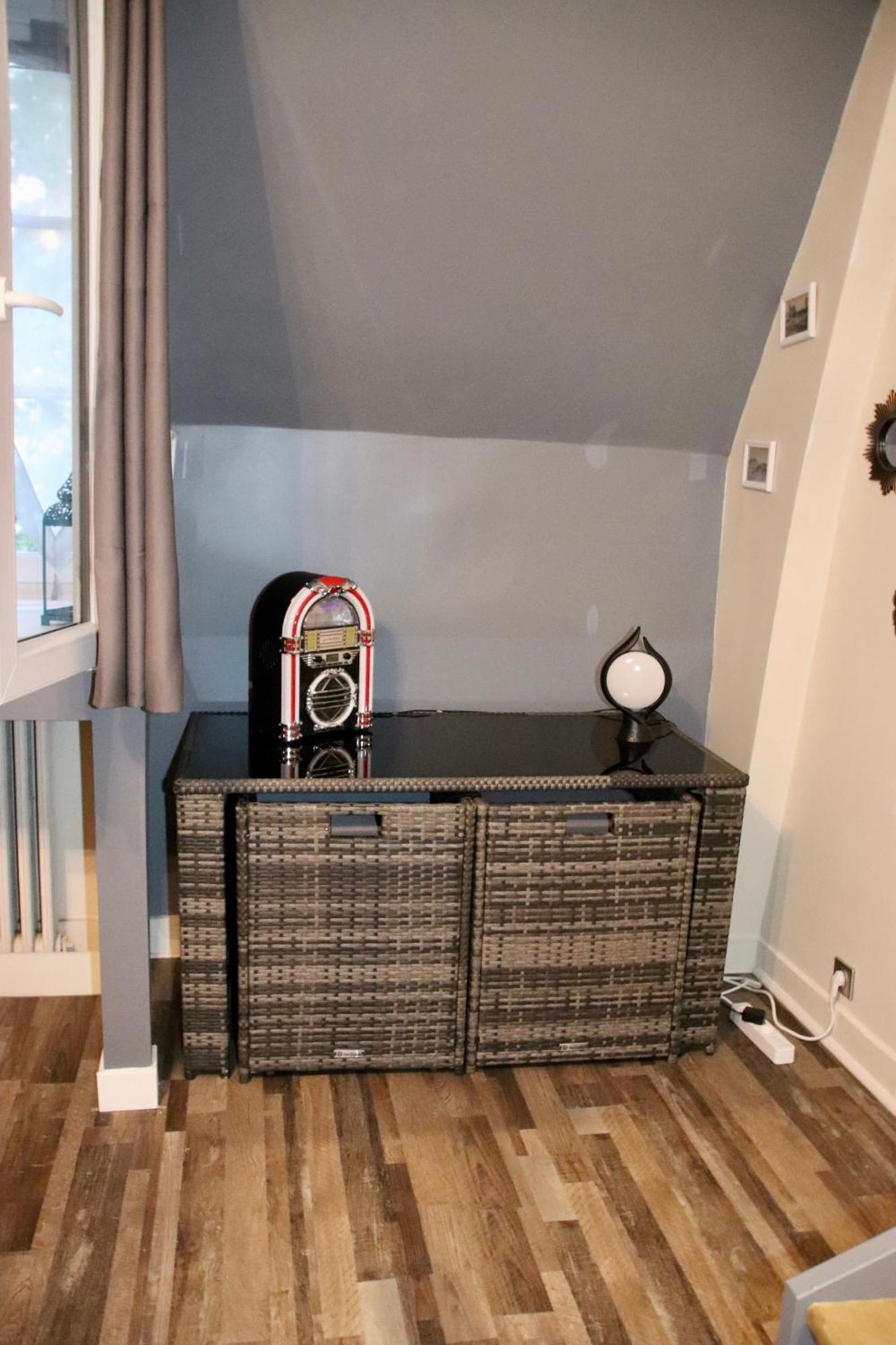 Duplex Au 2Eme Et De Notre Maison -Acces Au Jardin-Smart Tv-Streaming-Wifi Ле-Ман Экстерьер фото